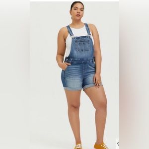 Torrid Overall shorts